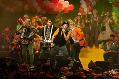 20250221_TOF00129_IV-PM-013poppodium_-V2A_W